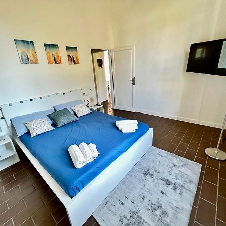Relax & Design A Pochi Passi Dalla Stazione Флоренция Экстерьер фото