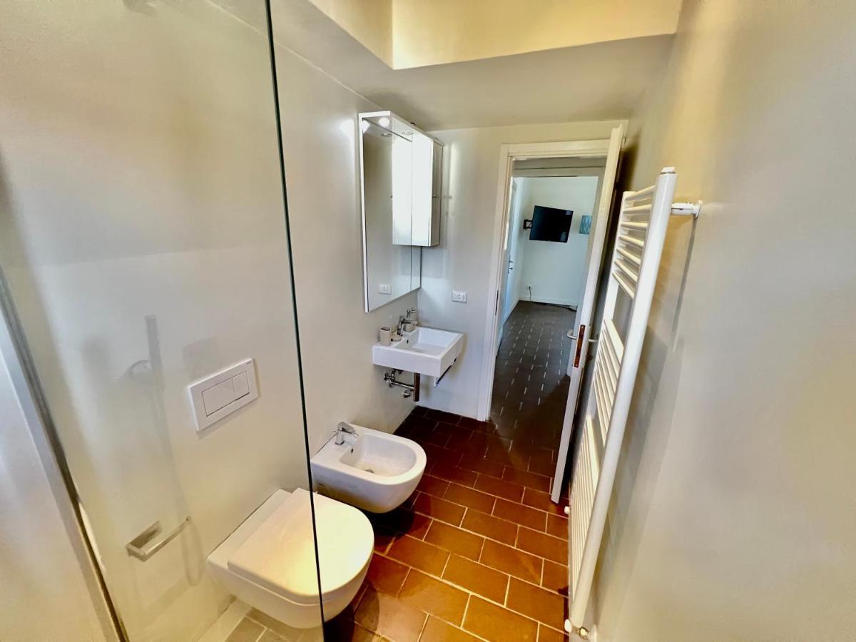 Relax & Design A Pochi Passi Dalla Stazione Флоренция Экстерьер фото