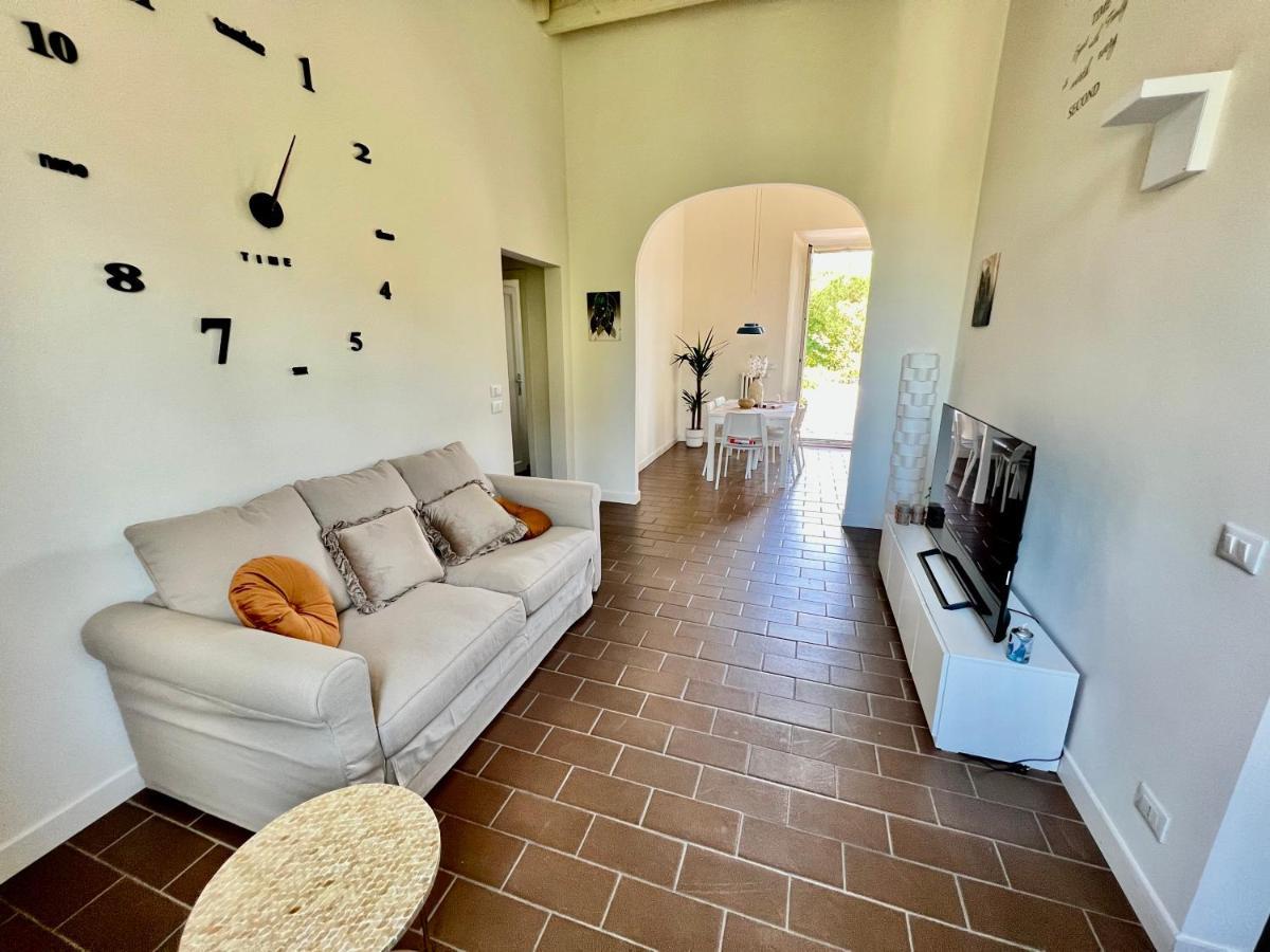 Relax & Design A Pochi Passi Dalla Stazione Флоренция Экстерьер фото